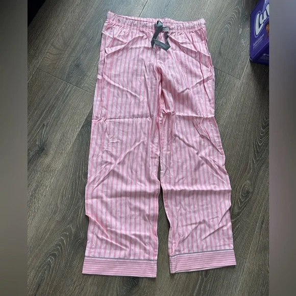 Victoria’s Secret Shine Button Down Collared long Sleeve “Flannel” Pajama Set - Picture 6 of 9